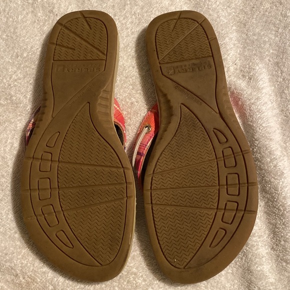 Sperry Plaid Flip Flop Sandals - Picture 4 of 6